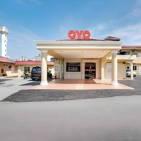 Oyo 44094 Bangi Lanai Hotel מראה חיצוני תמונה