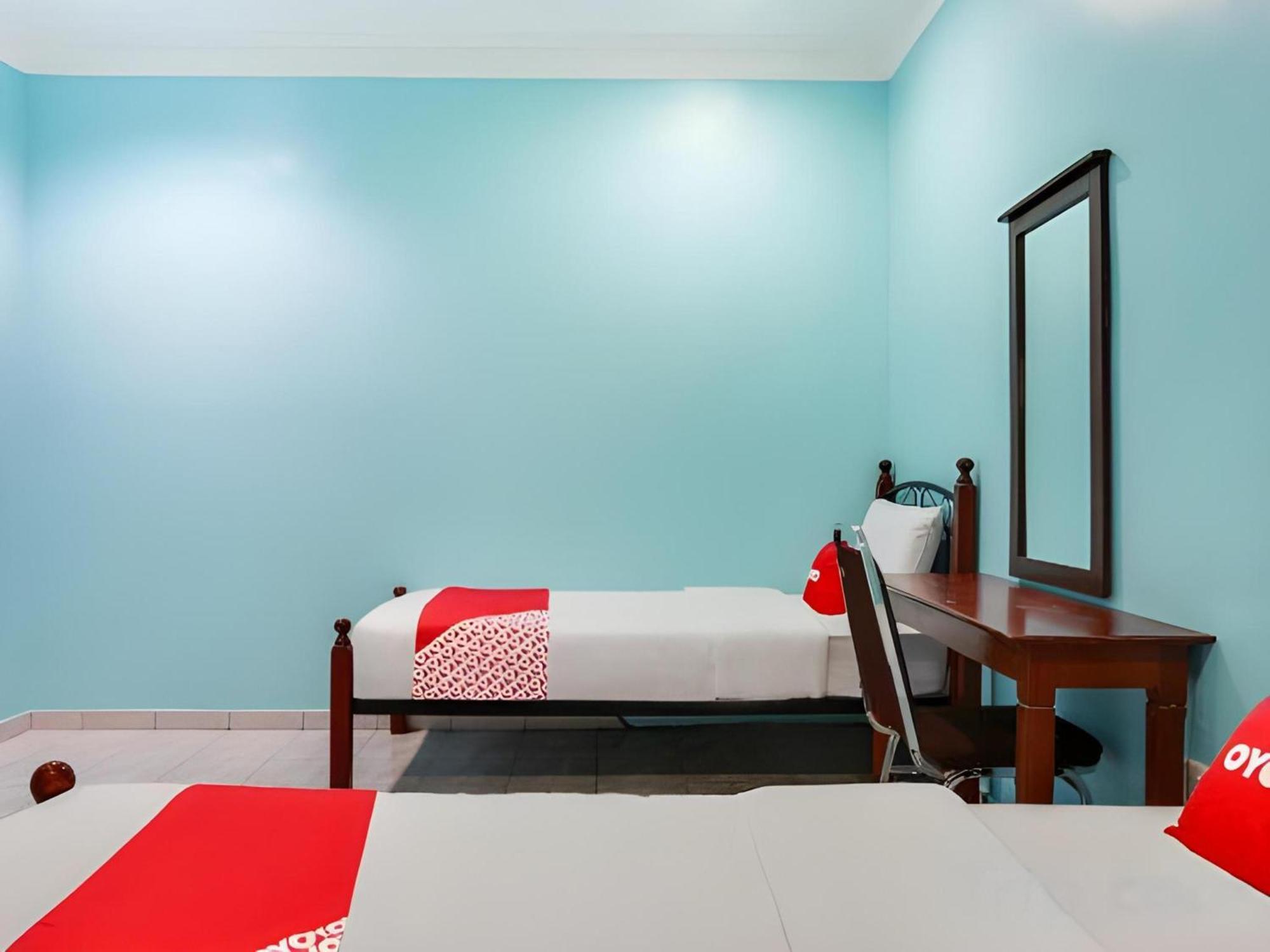Oyo 44094 Bangi Lanai Hotel מראה חיצוני תמונה