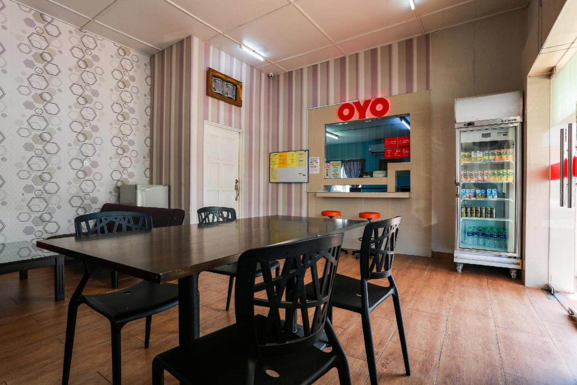 Oyo 44094 Bangi Lanai Hotel מראה חיצוני תמונה